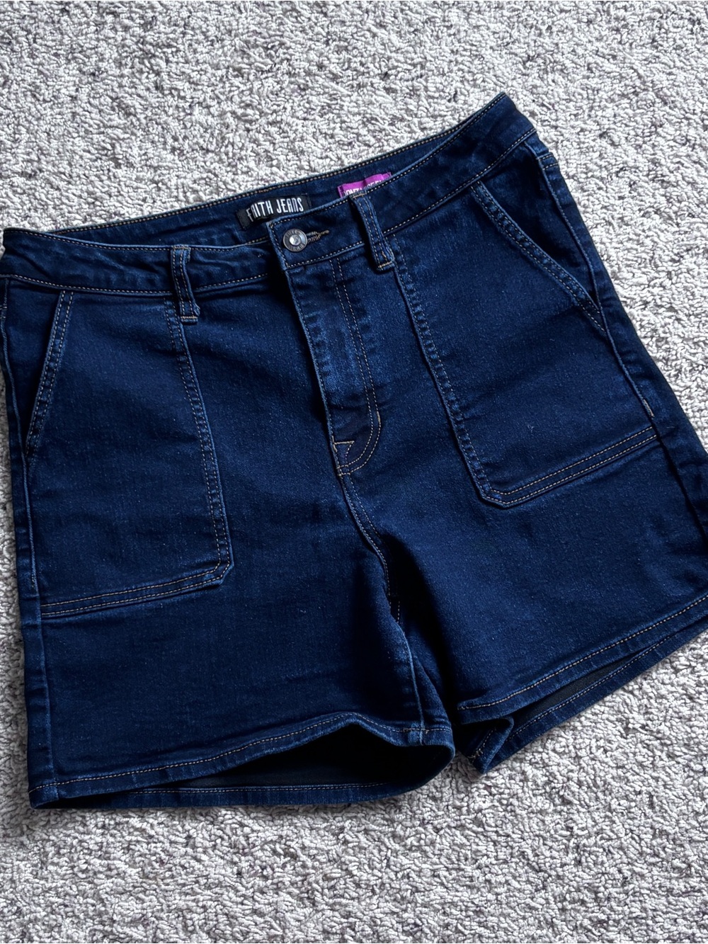 Faith Jeans Dark wash High-Rise Patch Pocket 5” inseam Jean Shorts women’s 12